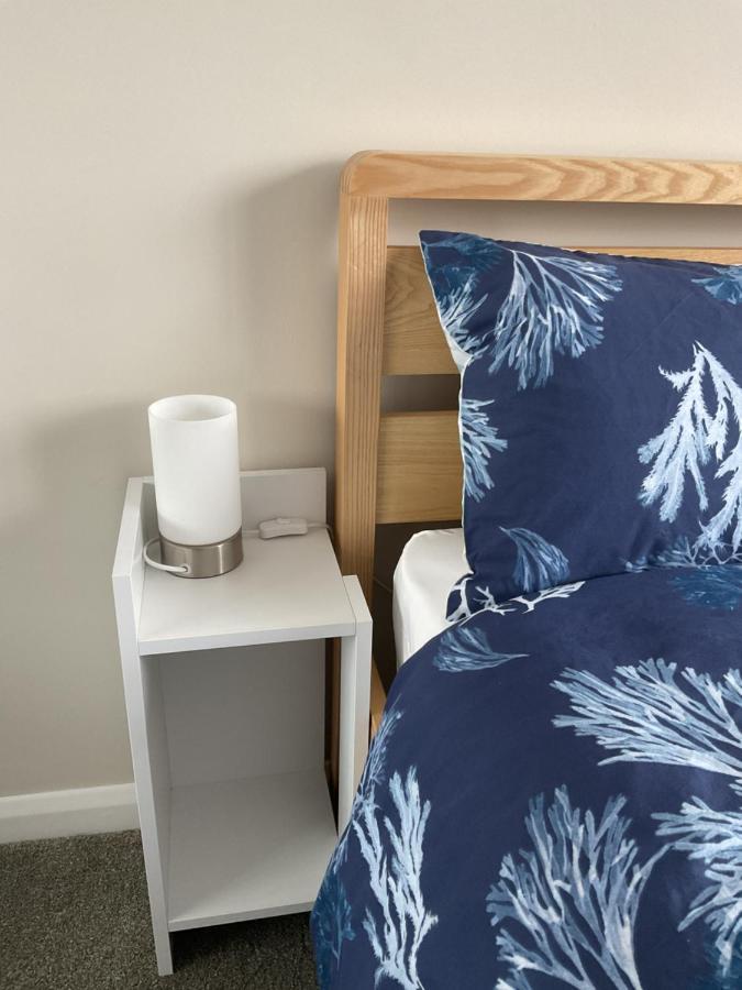 Large 2-Bedroom Maisonette With Free Parking Τουίκενχαμ Εξωτερικό φωτογραφία